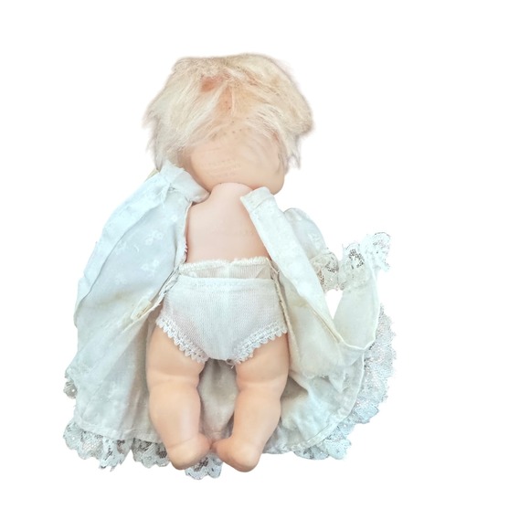 Vintage 1980 Playmates Hong Kong Doll Blonde Hair‎ Floral Dress Bonnet
Preloved - Picture 9 of 9